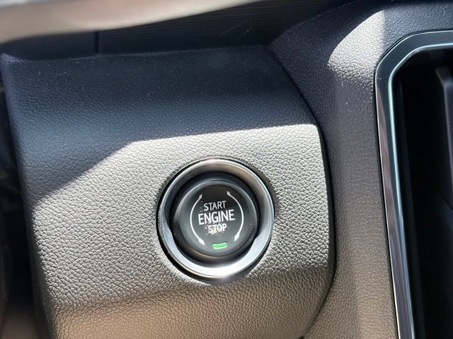 Used 2024 GMC Acadia Elevation AWD/4WD image 18