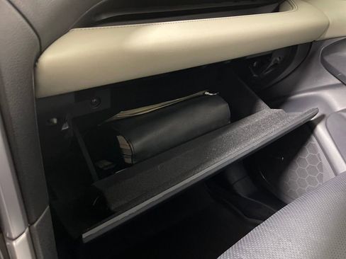 Used 2022 Subaru Ascent Limited w/ Technology Package image 27