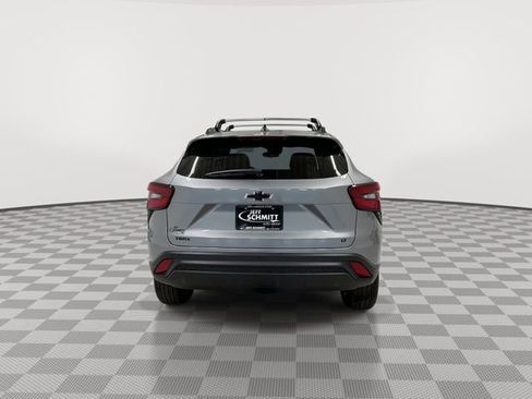 New 2026 Chevrolet Trax LT w/ Driver Confidence Package FWD image 9