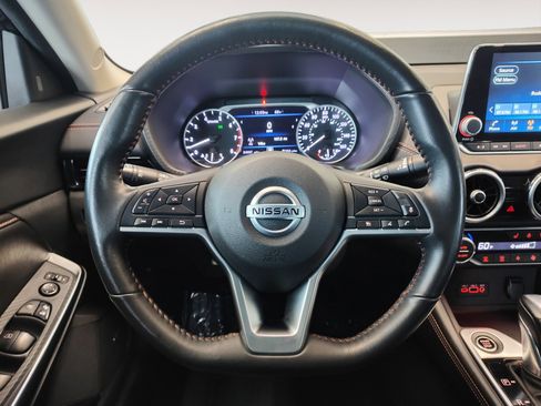 Used 2023 Nissan Sentra SR w/ SR Premium Package FWD image 18