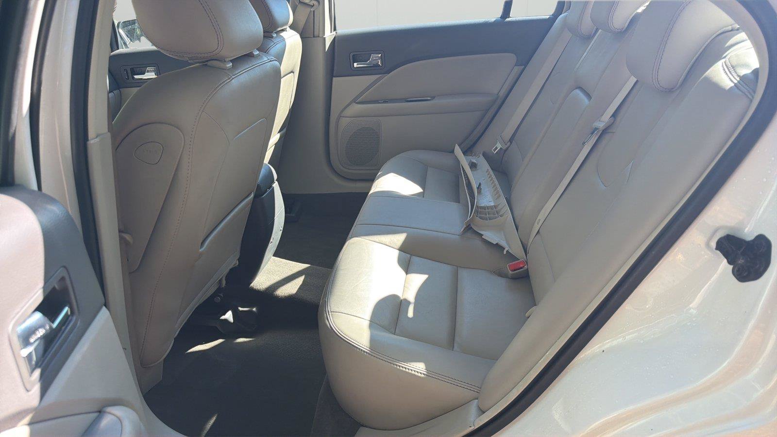 Used 2010 Ford Fusion SEL FWD image 11