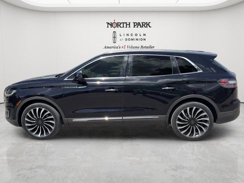 Used 2020 Lincoln Nautilus Black Label w/ Cargo Utility Package AWD/4WD image 2