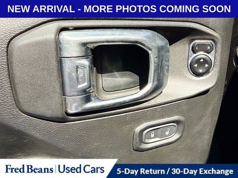 Used 2019 Jeep Wrangler Unlimited Sport S AWD/4WD image 2