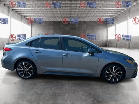 Used 2020 Toyota Corolla LE FWD image 4