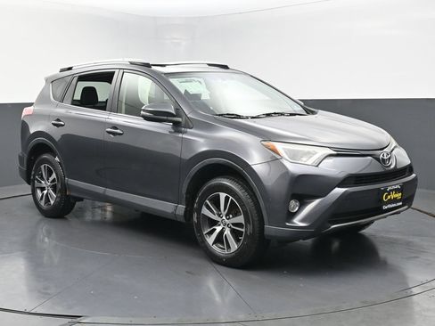 Used 2016 Toyota RAV4 XLE image 3