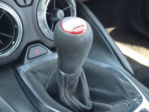 Used 2022 Chevrolet Camaro SS RWD image 14
