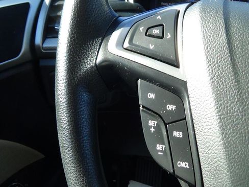 Used 2018 Ford Fusion S image 20