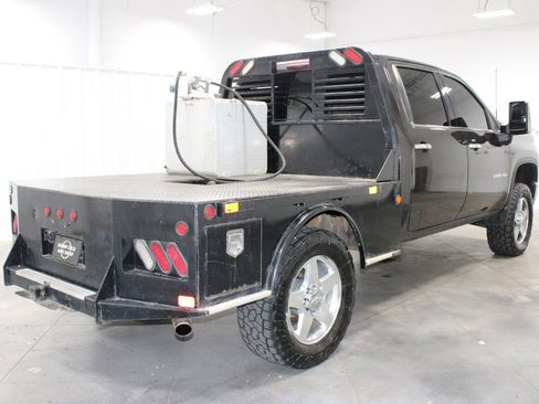 Used 2020 Chevrolet Silverado 2500 LTZ w/ Z71 Off-Road Package AWD/4WD image 9