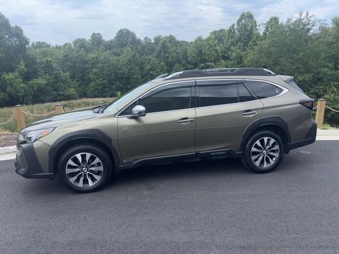 Used 2024 Subaru Outback Touring XT AWD/4WD image 1