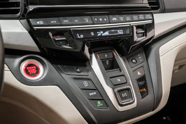 Used 2025 Honda Odyssey EX-L image 19