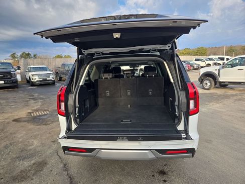 Certified 2025 Ford Expedition Max Platinum AWD/4WD image 3