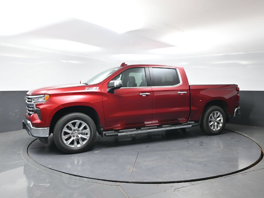 Used 2025 Chevrolet Silverado 1500 LTZ AWD/4WD image 10