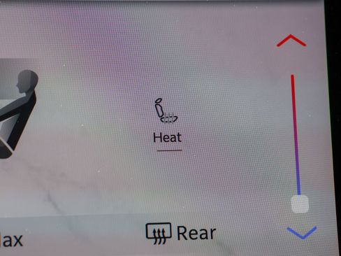 New 2026 Jeep Cherokee Laredo image 18