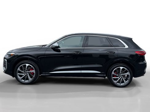 New 2026 Audi SQ5 Premium Plus AWD/4WD image 2