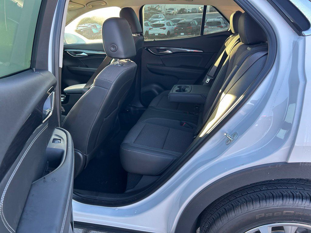 Used 2022 Buick Envision Preferred FWD image 9