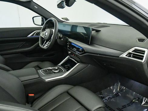 Used 2026 BMW 430i Coupe w/ M Sport Package RWD image 17