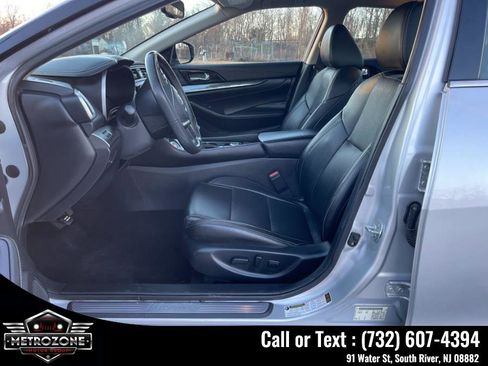 Used 2020 Nissan Maxima 3.5 SV w/ Floor Mat Group FWD image 18