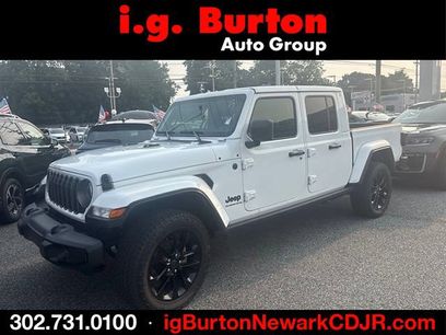 Used 2025 Jeep Gladiator Sport