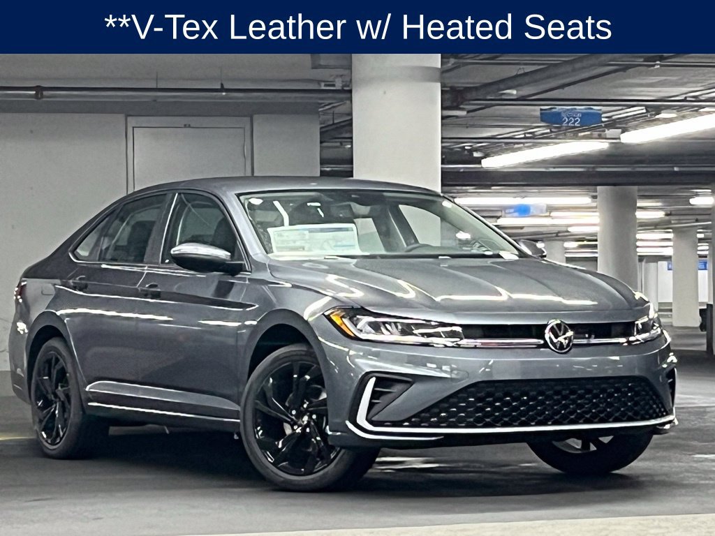 Used 2025 Volkswagen Jetta SE FWD image 3
