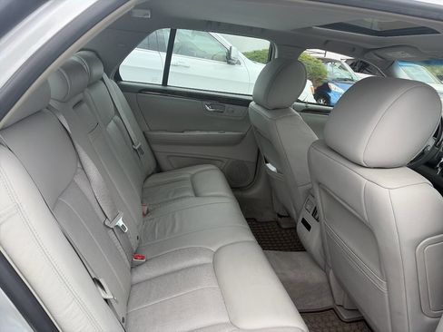 Used 2011 Cadillac DTS Premium FWD image 6