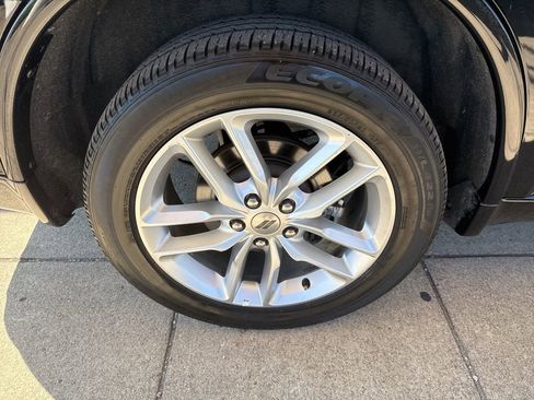 Used 2024 Dodge Durango GT image 40