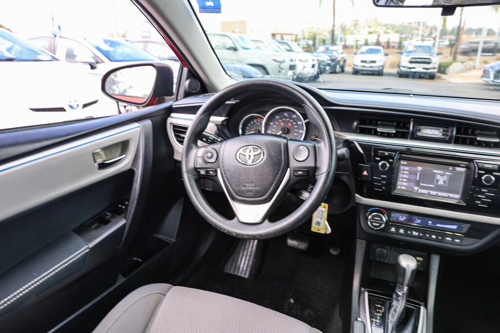 Used 2014 Toyota Corolla LE FWD image 4
