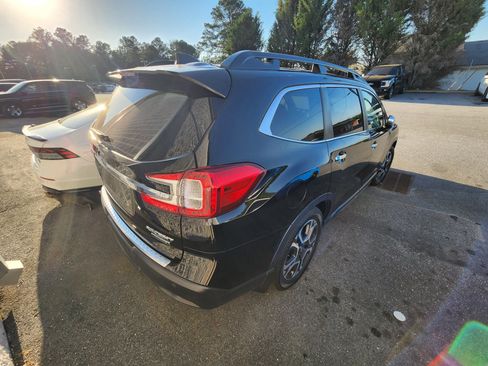 Used 2023 Subaru Ascent Touring AWD/4WD image 6