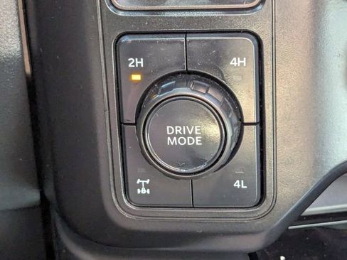 Used 2024 Ford F250 Lariat w/ Lariat Ultimate Package image 29