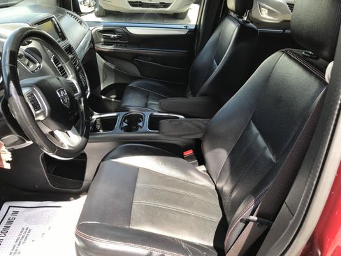 Used 2017 Dodge Grand Caravan GT FWD image 10