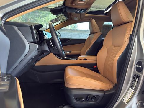 Certified 2025 Lexus NX 250 FWD w/ Cold Area Package image 17