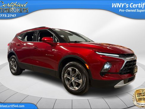 Used 2024 Chevrolet Blazer LT w/ Convenience Package AWD/4WD image 3