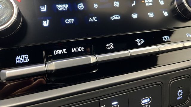 Used 2025 Hyundai Santa Fe Calligraphy AWD/4WD image 34