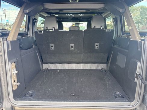 Used 2025 Ford Bronco Outer Banks image 7