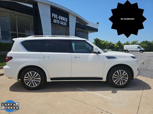 Used 2024 Nissan Armada SL w/ Captain's Chairs Package AWD/4WD image 2