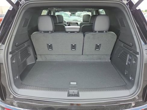 New 2026 Chevrolet Traverse High Country image 27