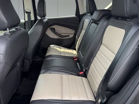Used 2019 Ford Escape SEL AWD/4WD image 9