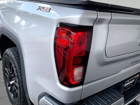 Used 2022 GMC Sierra 1500 Elevation w/ Elevation Premium Package AWD/4WD image 29