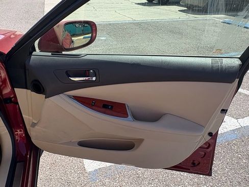 Used 2010 Lexus ES 350 image 16