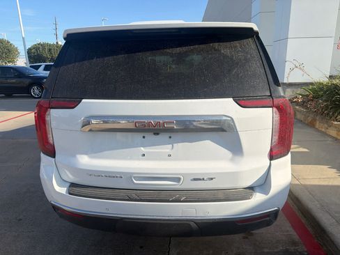 Used 2022 GMC Yukon SLT w/ SLT Premium Package AWD/4WD image 7