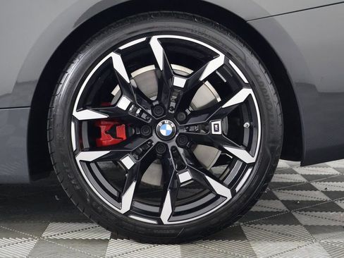 Used 2025 BMW M440i Convertible w/ Premium Package image 17