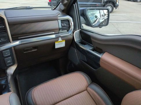 New 2026 Ford F150 King Ranch w/ FX4 Off-Road Package image 17