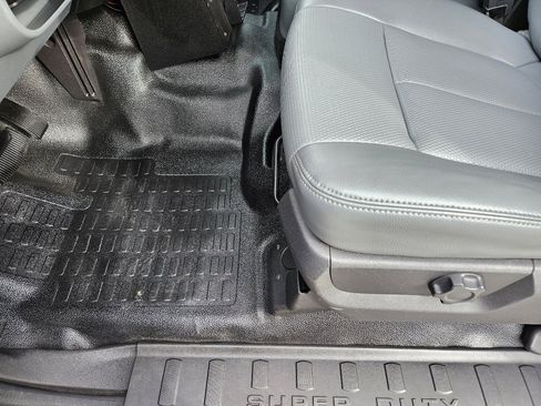 Used 2011 Ford F450 XL w/ PWR Equipment Group image 23