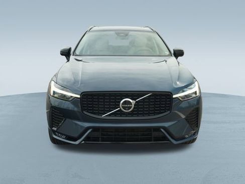 Used 2024 Volvo XC60 B5 Plus w/ Protection Package Premier image 2