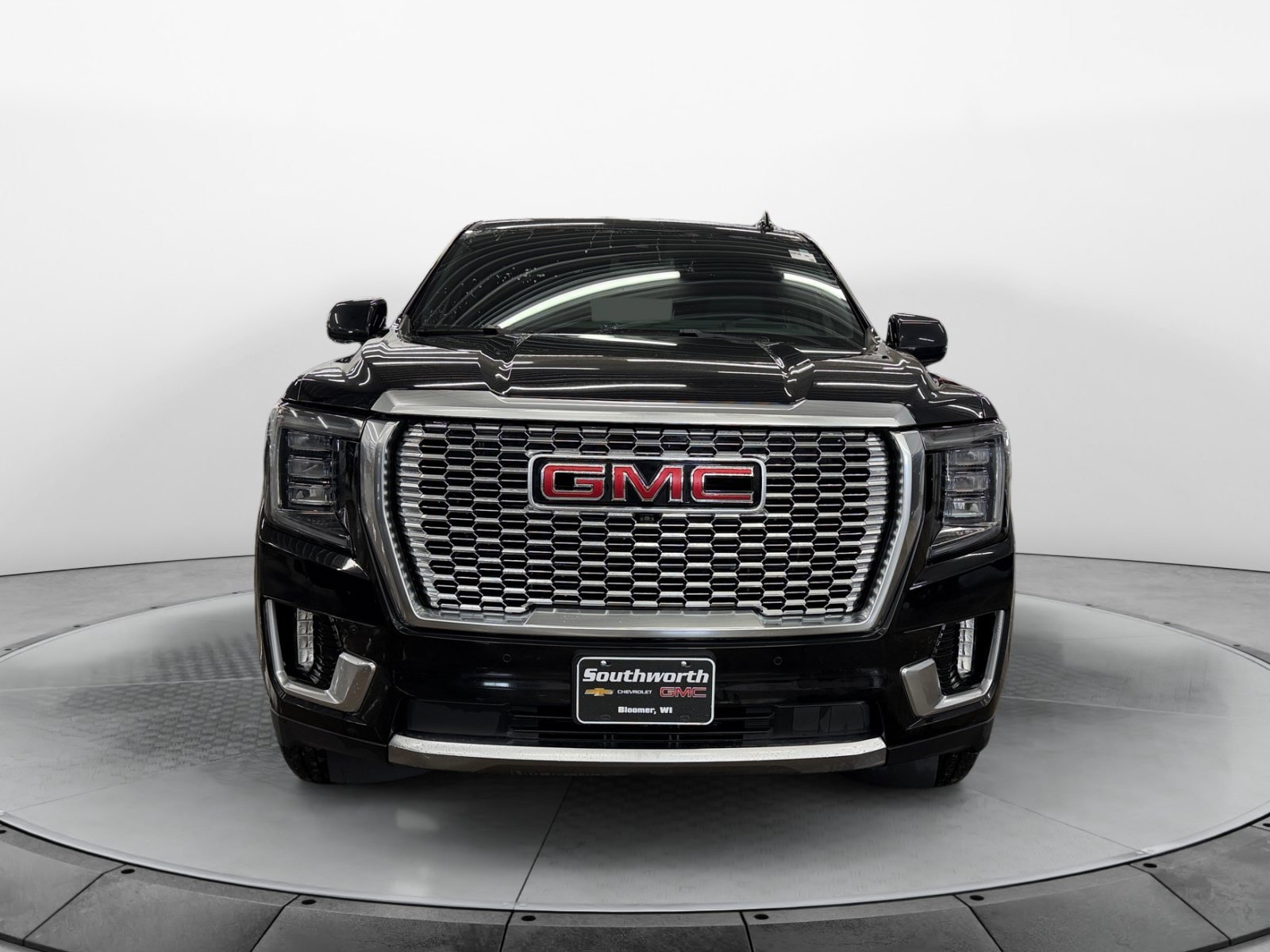 Used 2024 GMC Yukon Denali w/ Max Trailering Package AWD/4WD image 7