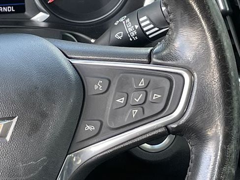 Used 2020 Chevrolet Equinox LT w/ Driver Convenience Package FWD image 14