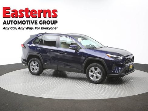 Used 2022 Toyota RAV4 XLE AWD/4WD image 52