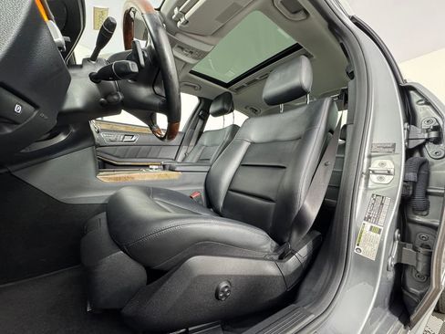 Used 2010 Mercedes-Benz E 350 Sedan image 9