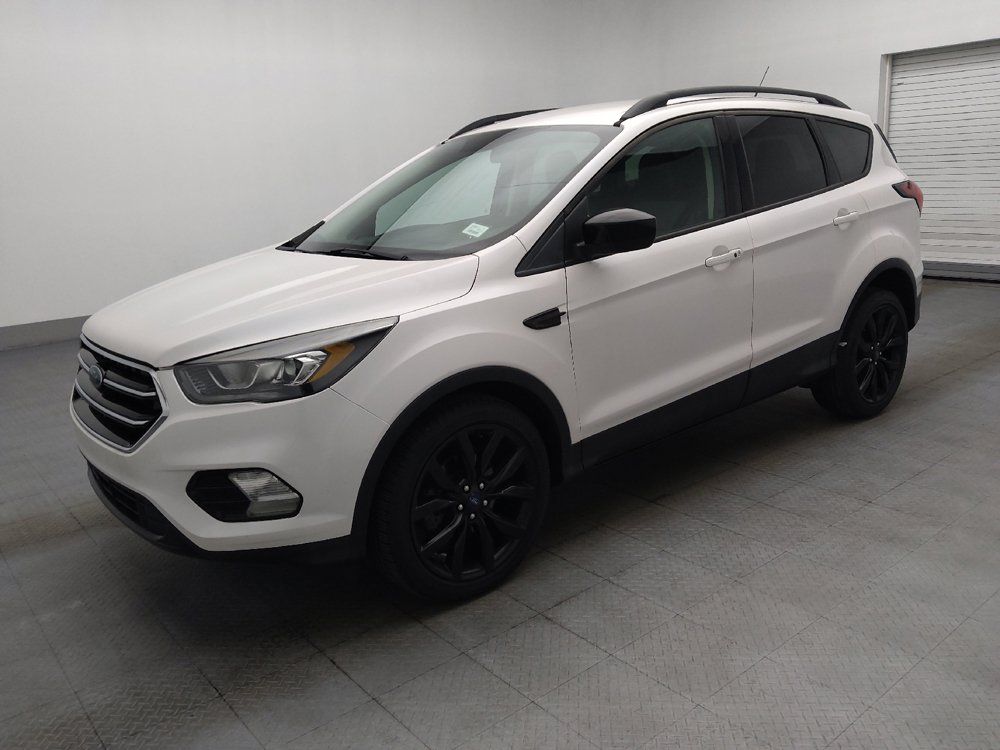 Used 2019 Ford Escape SE FWD image 2
