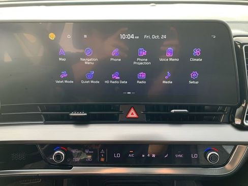 Used 2023 Kia Sportage EX image 18