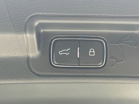 New 2025 Ford Explorer Active w/ Active Comfort Package image 42